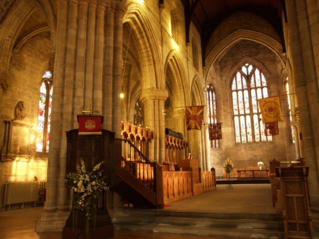 pulpitchoirandapse.jpg
